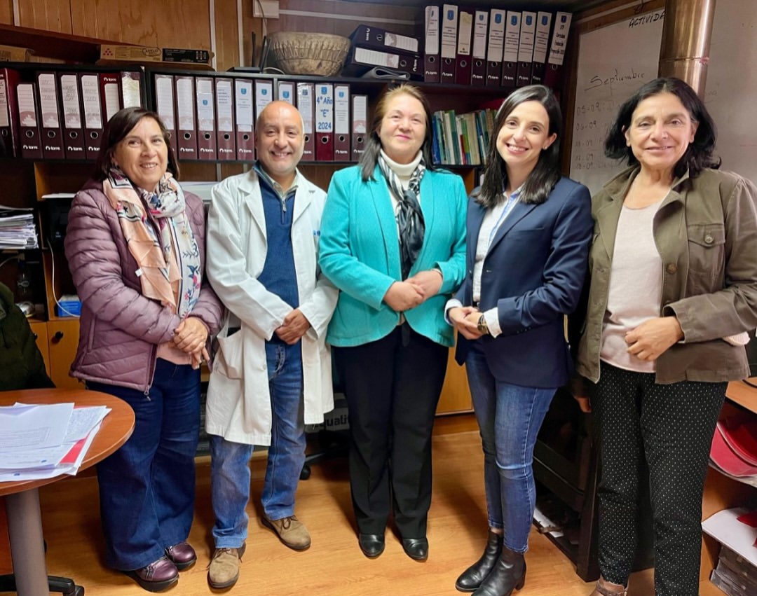 Directora se Reúne con el Alcalde de Cañete y el DAEM, y Visita la Escuela Arturo Prat y el Liceo José de la Cruz 2 Directora se Reúne con el Alcalde de Cañete y el DAEM, y Visita la Escuela Arturo Prat y el Liceo José de la Cruz
