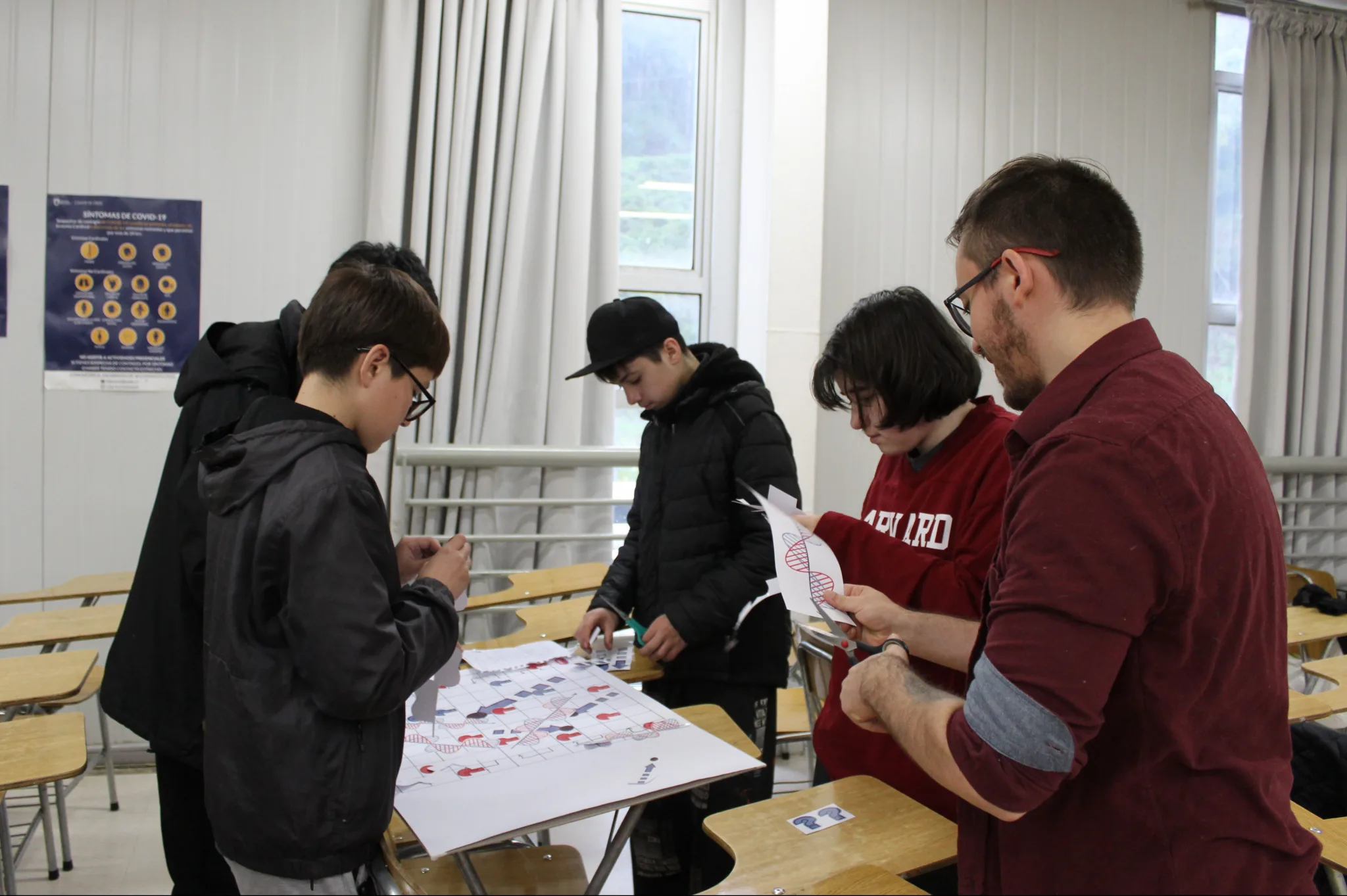 Estudiantes exponen sus aprendizajes de otoño en feria abierta a la comunidad